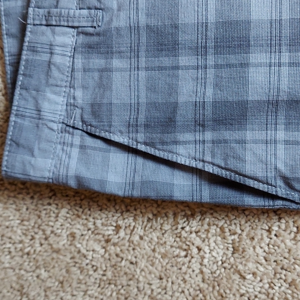 Calvin Klein shorts Size 36 - Picture 5 of 11